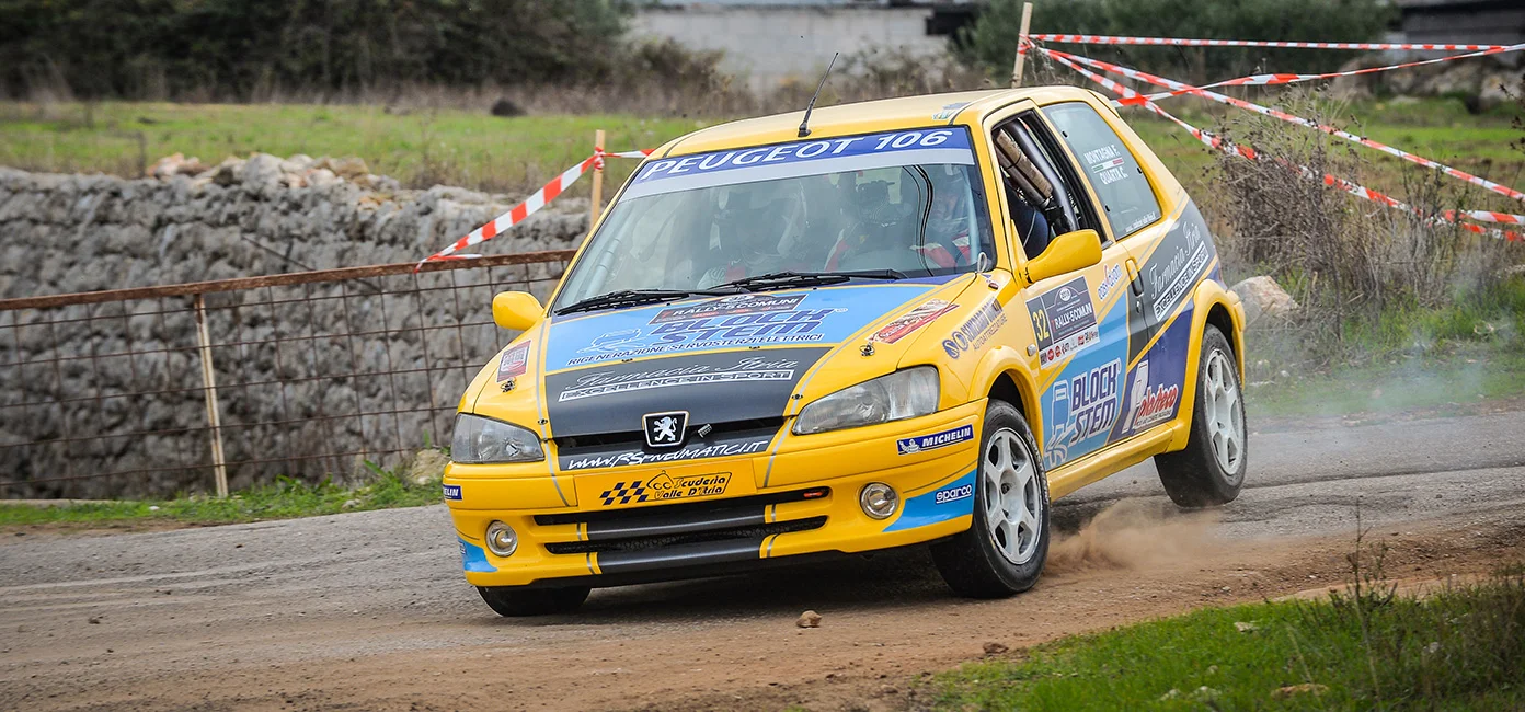 Ly93d3cuc2N1ZGVyaWF2YWxsZWRpdHJpYS5pdC93cC1jb250ZW50L3VwbG9hZHMvMjAxNy8wMi9TTElERVI3LmpwZw== Scuderia Valle D'Itria - Home Page