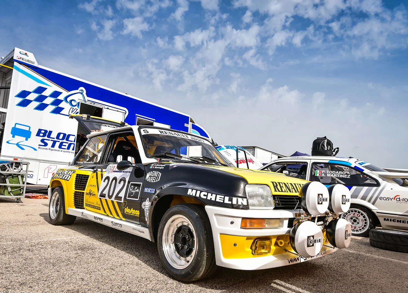 Ly93d3cuc2N1ZGVyaWF2YWxsZWRpdHJpYS5pdC93cC1jb250ZW50L3VwbG9hZHMvMjAxNy8wMS9TTElERVIyLTEuanBn Scuderia Valle D'Itria - Home Page